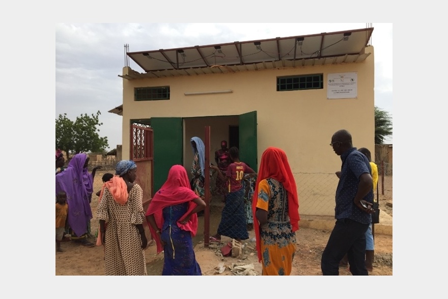 Centro solar de recolha de leite no Senegal